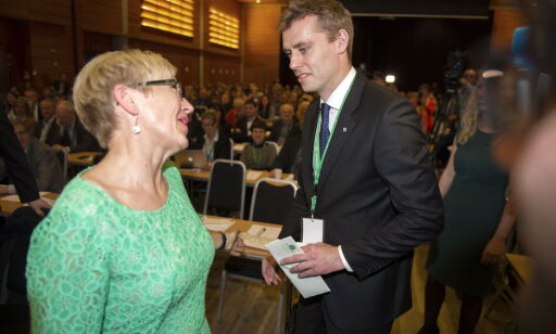 Tidligere Sp-leder ber partiet suspendere Borten Moe