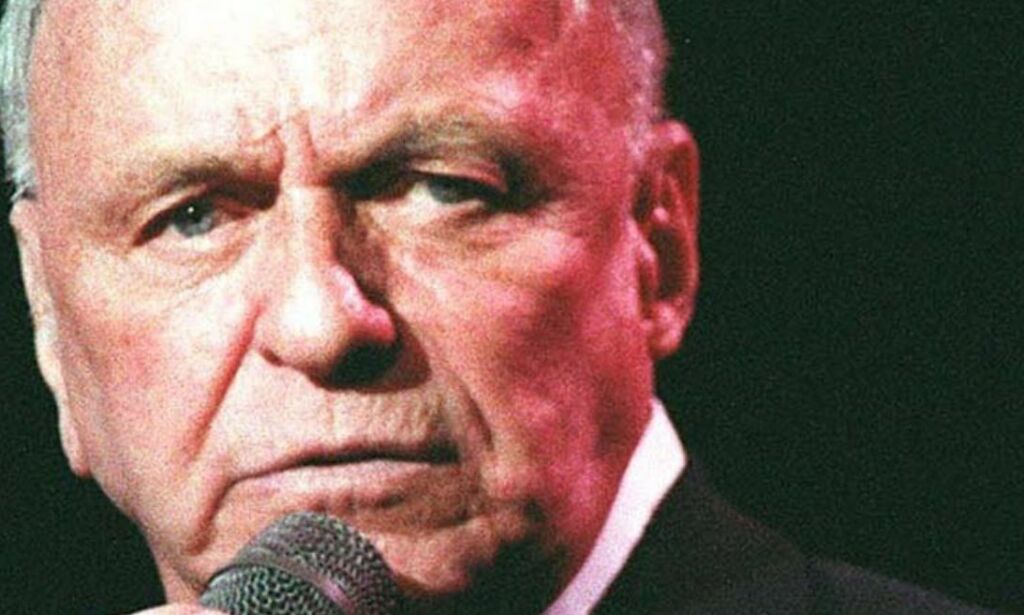 Hvor mange ganger om dagen dusjet Frank Sinatra?