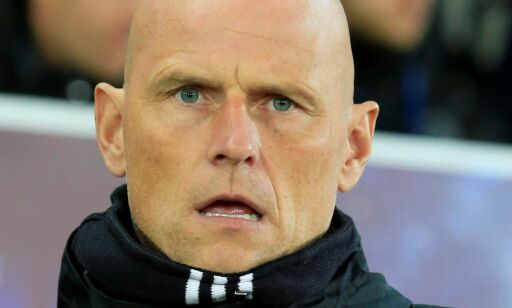 Solbakken vil heller bli tre enn to i gruppespillet