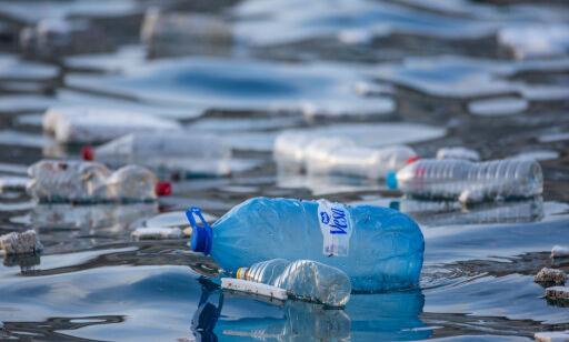 Regjeringen gir 100 millioner til å rense havet for plast