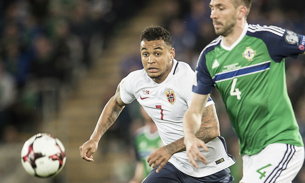 King om ryktet som spredte seg i England: - Jeg skal ikke dit