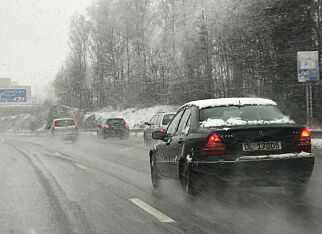 Vinterføre på lokale veier - snørydding gir forsinkelser på Gardermoen