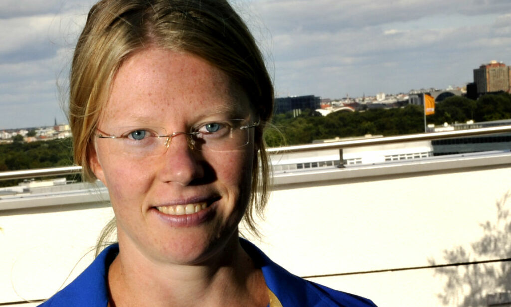 Hevder den svenske landslagstreneren truet med å forgifte henne og ga opp friidretten. Nå gjør hun comeback med den samme treneren på startstreken