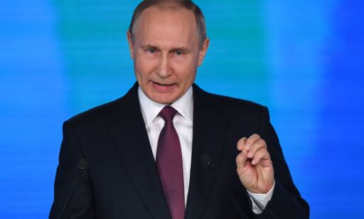 Russian President Vladimir Putin addresses the Federal Assembly at Moscow's Manezh exhibition centre on March 01, 2018. / AFP PHOTO / Yuri KADOBNOV