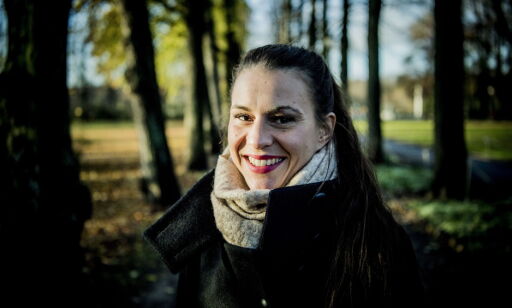 Motstanderen trakk seg rett før tittelkampen. Hevder det skyldtes press