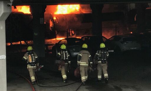 Rune parkerte russebussen. 20 minutter etter fikk han melding om storbrann