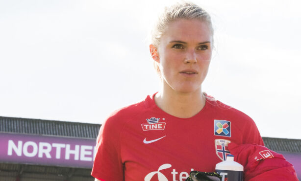 PORTDOWN, NORD-IRLAND 20180409.
Kristine Leine under trening dagen før kampen mot Nord-Irland, i Shamrock Park, Portadown
Foto: Berit Roald / NTB scanpix