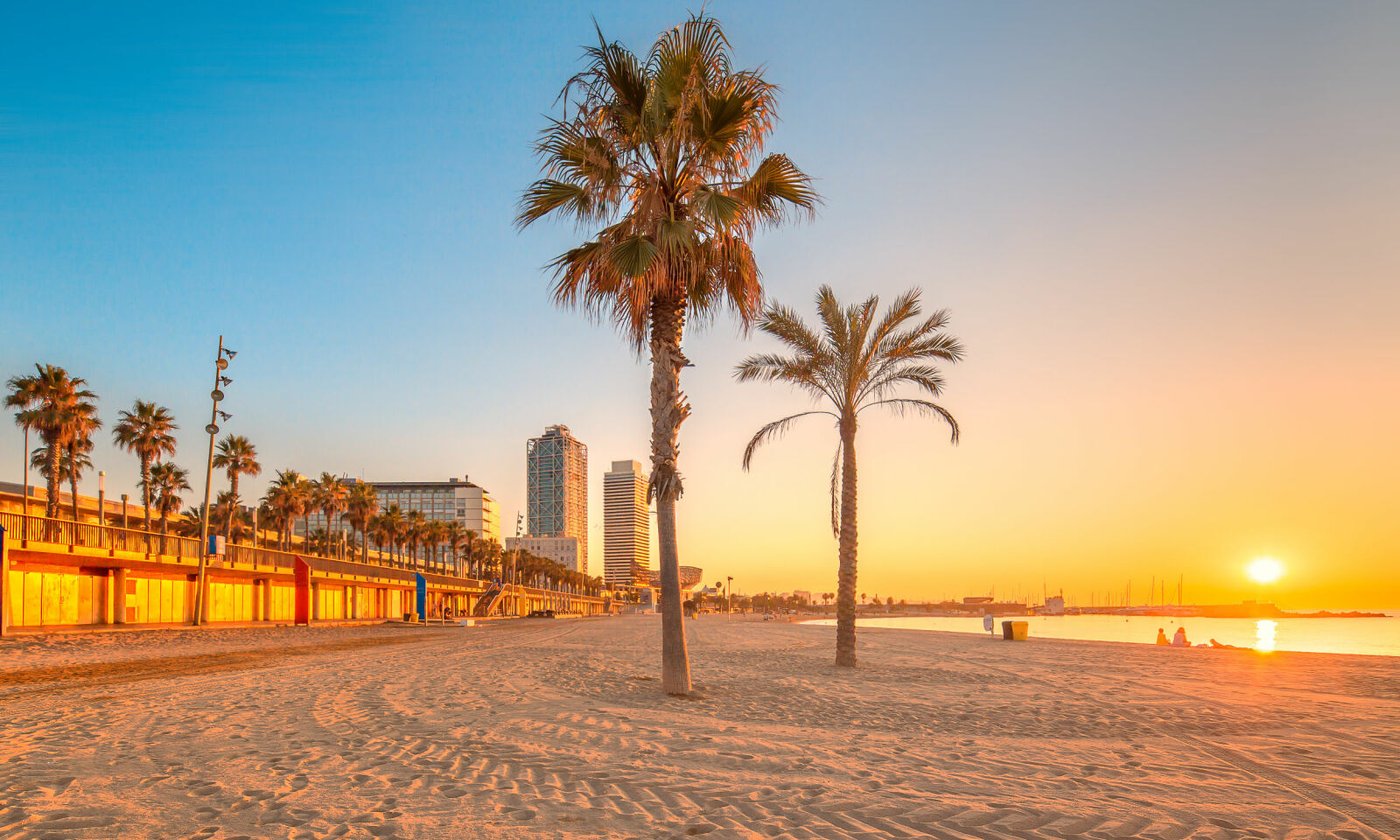ET GODT MINNE? Mange har gode opplevelser fra Barcelona, der den lange bystranda ligger tett på shopping og restauranter. ET GODT MINNE? Mange har gode opplevelser fra Barcelona, der den lange bystranda ligger tett på shopping og restauranter.