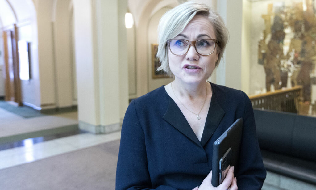 Ap og Sp vil tvinge regjeringen til å offentliggjøre medisinpriser