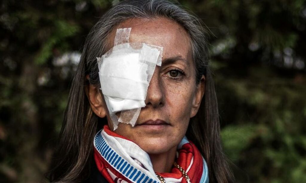 - De tok bilder av meg, men ingen tilkalte hjelp