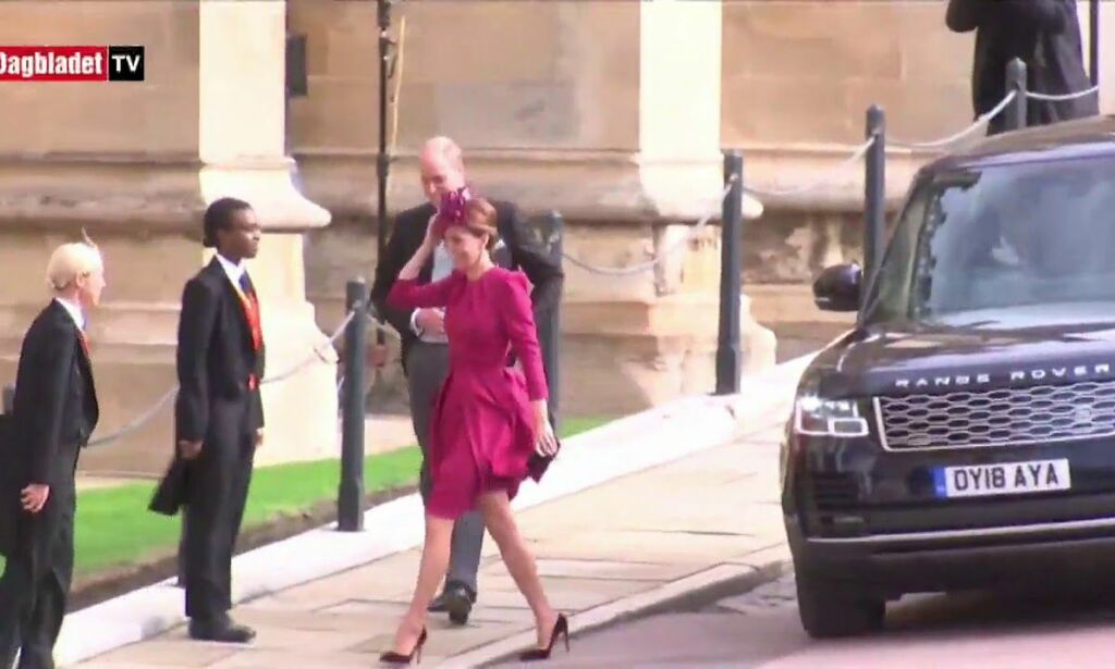 Her ankommer Meghan og Harry bryllupet