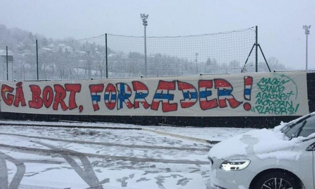 Fans med rasende beskjed til Selnæs: - Gå bort, forræder