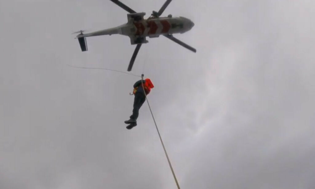 Pilotenes egne bilder fra den dramatiske redningsaksjonen