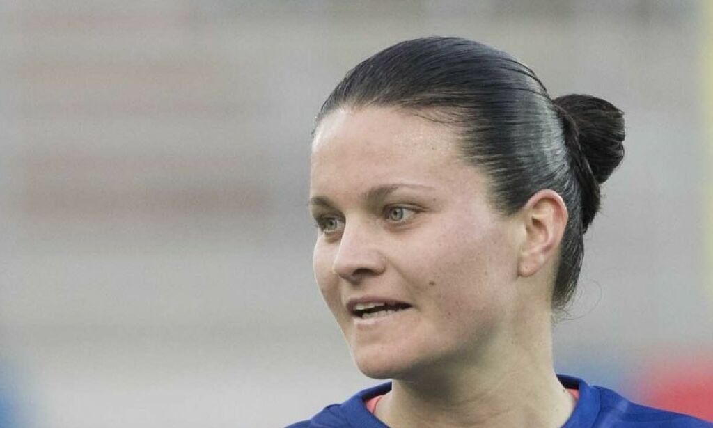 La press på LSK Kvinner før toppkamp