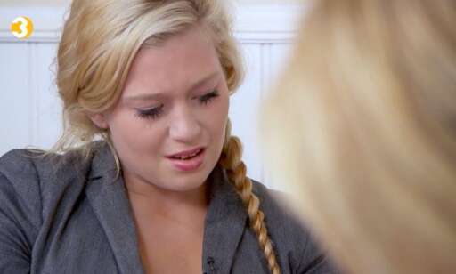 Christina (23) brast i gråt foran «Luksusfellen»-ekspertene